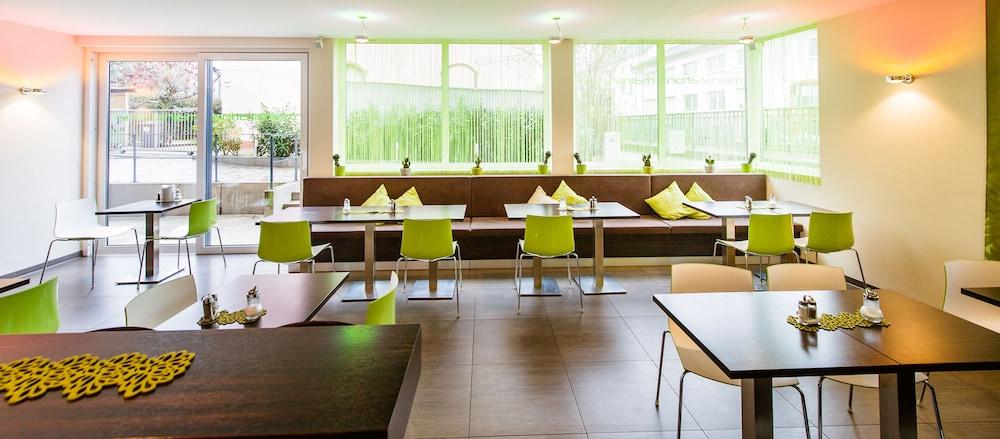 Hotel Mainstation Frankfurt am Main Bagian luar foto